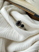 Load image into Gallery viewer, Enigmatic Duo Garnet-Onyx,Size 6.5/7.5