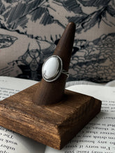 Load image into Gallery viewer, Loyal Owl Howlite, Size 7.5