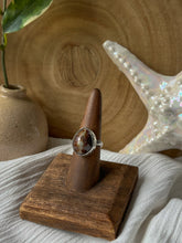 Load image into Gallery viewer, Shelly Ring Size 7.5