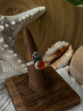 Load image into Gallery viewer, Carnelian x Hibiscus size 7