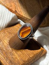 Load image into Gallery viewer, Ancient Castle Agate, Size 8