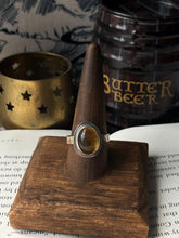 Load image into Gallery viewer, Candy Trolley Beer Quartz, Size 9.25