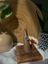 Load image into Gallery viewer, Blue Kyanite Size 5.5
