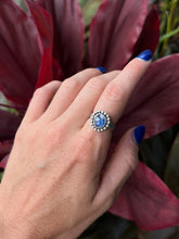Load image into Gallery viewer, Blue Kyanite Size 5.5
