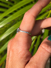 Load image into Gallery viewer, Hibiscus Ring